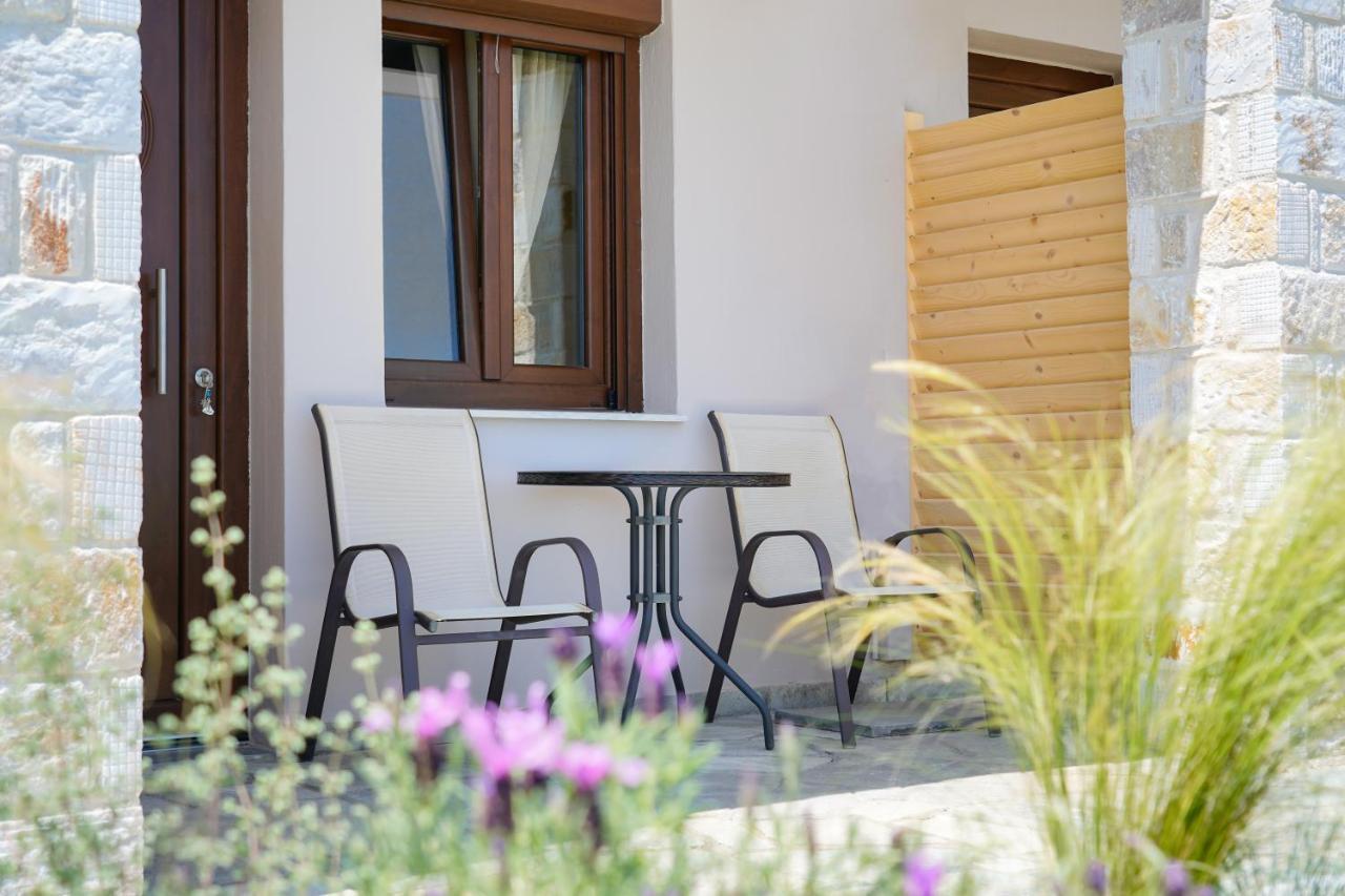 Agorastos Hotel Коинира Экстерьер фото