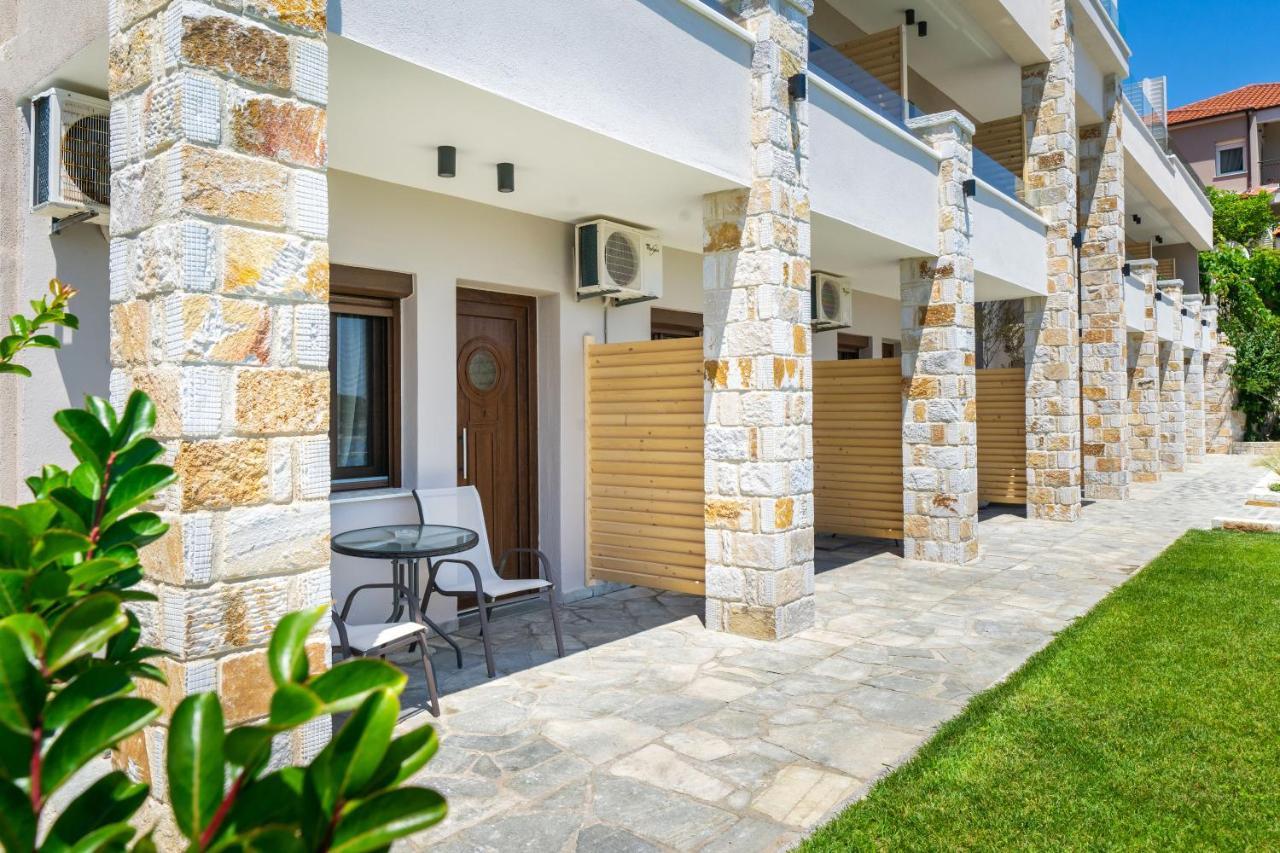 Agorastos Hotel Коинира Экстерьер фото